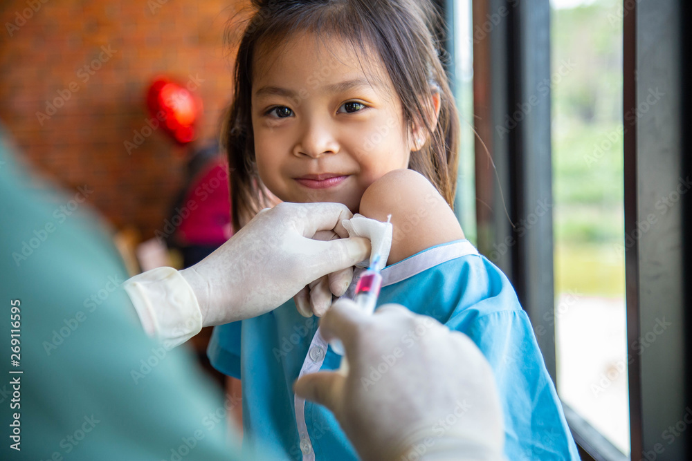 child getting a vaccine